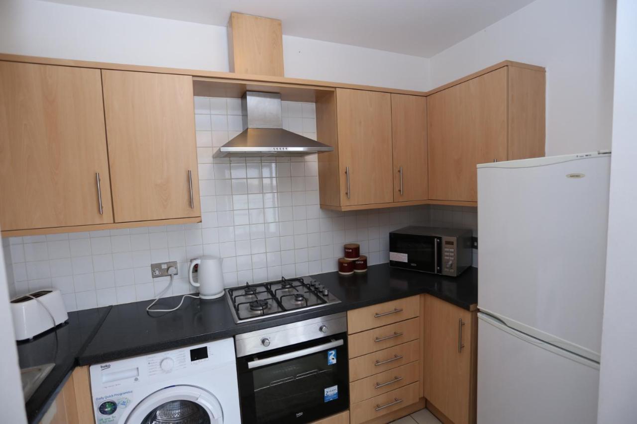 Lovely 2 Bed 2 Toilet Hill House River View Apartment London Eksteriør billede
