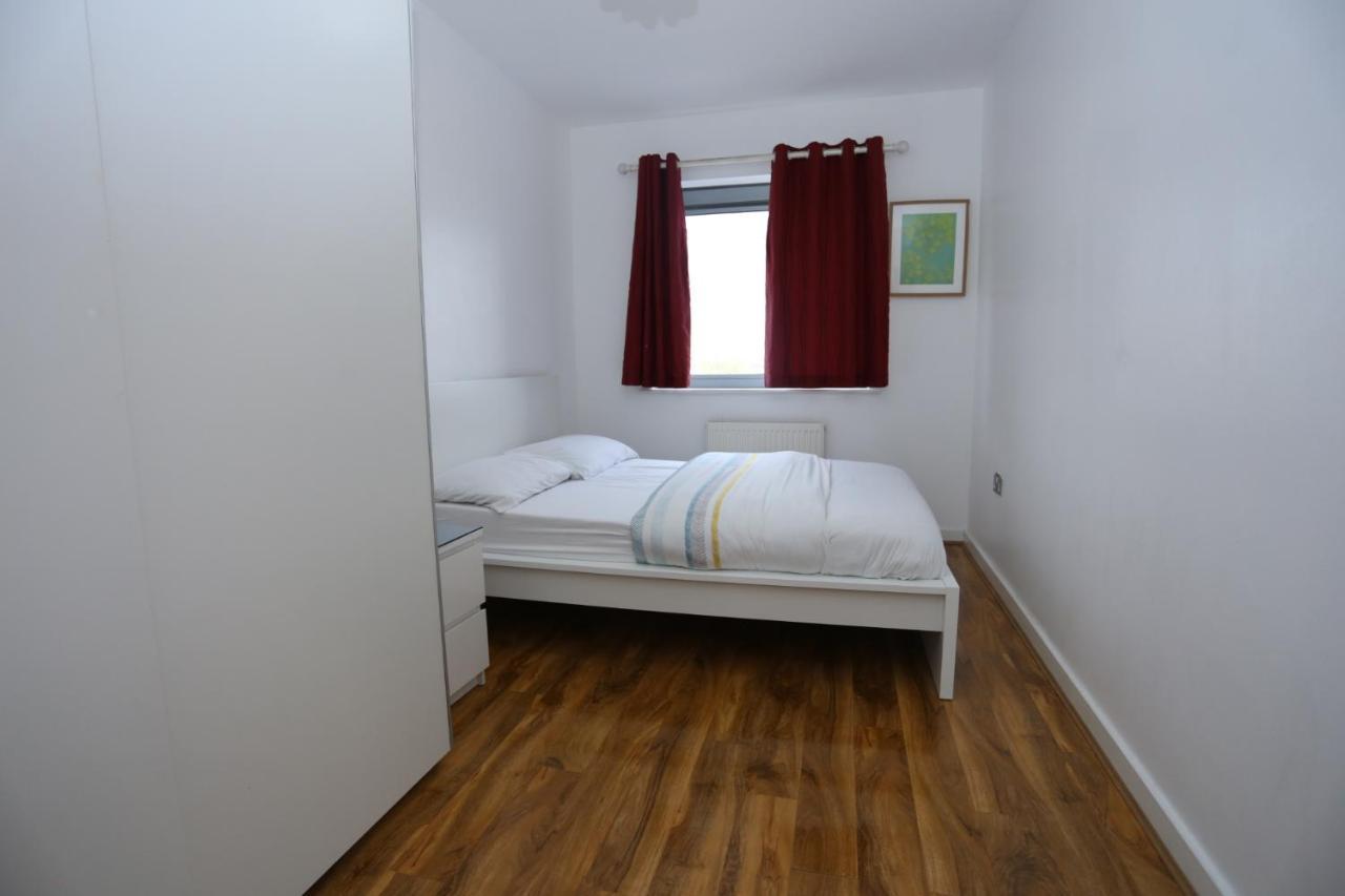 Lovely 2 Bed 2 Toilet Hill House River View Apartment London Eksteriør billede