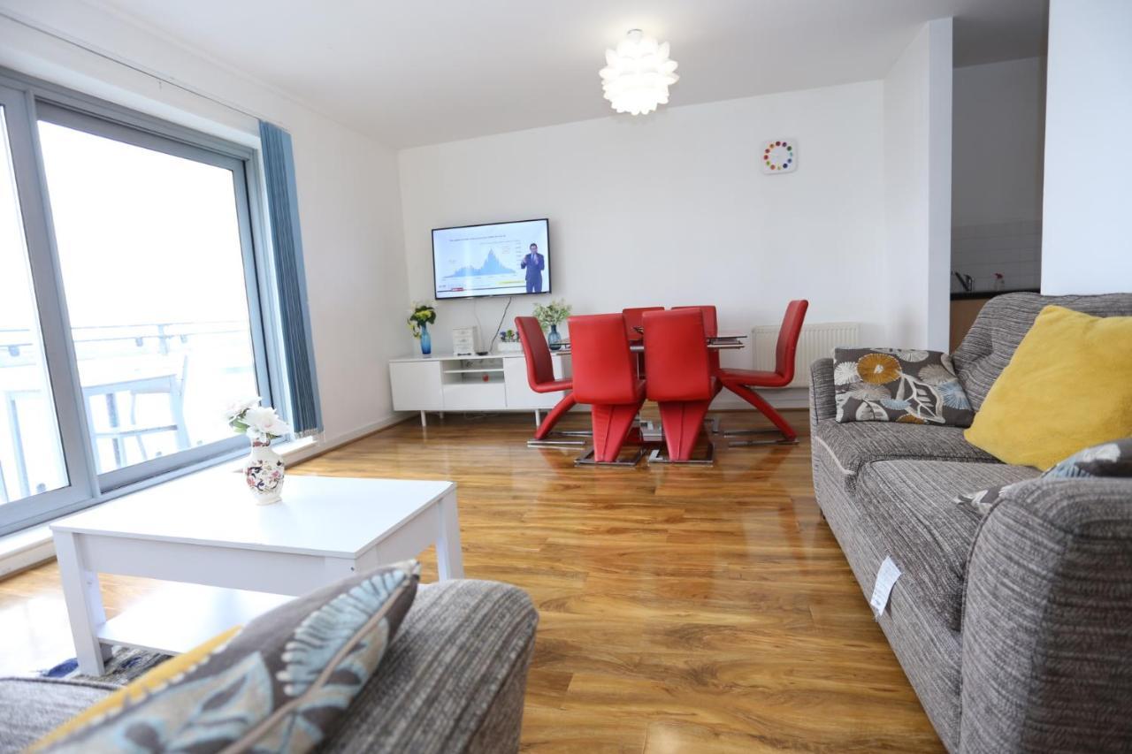Lovely 2 Bed 2 Toilet Hill House River View Apartment London Eksteriør billede
