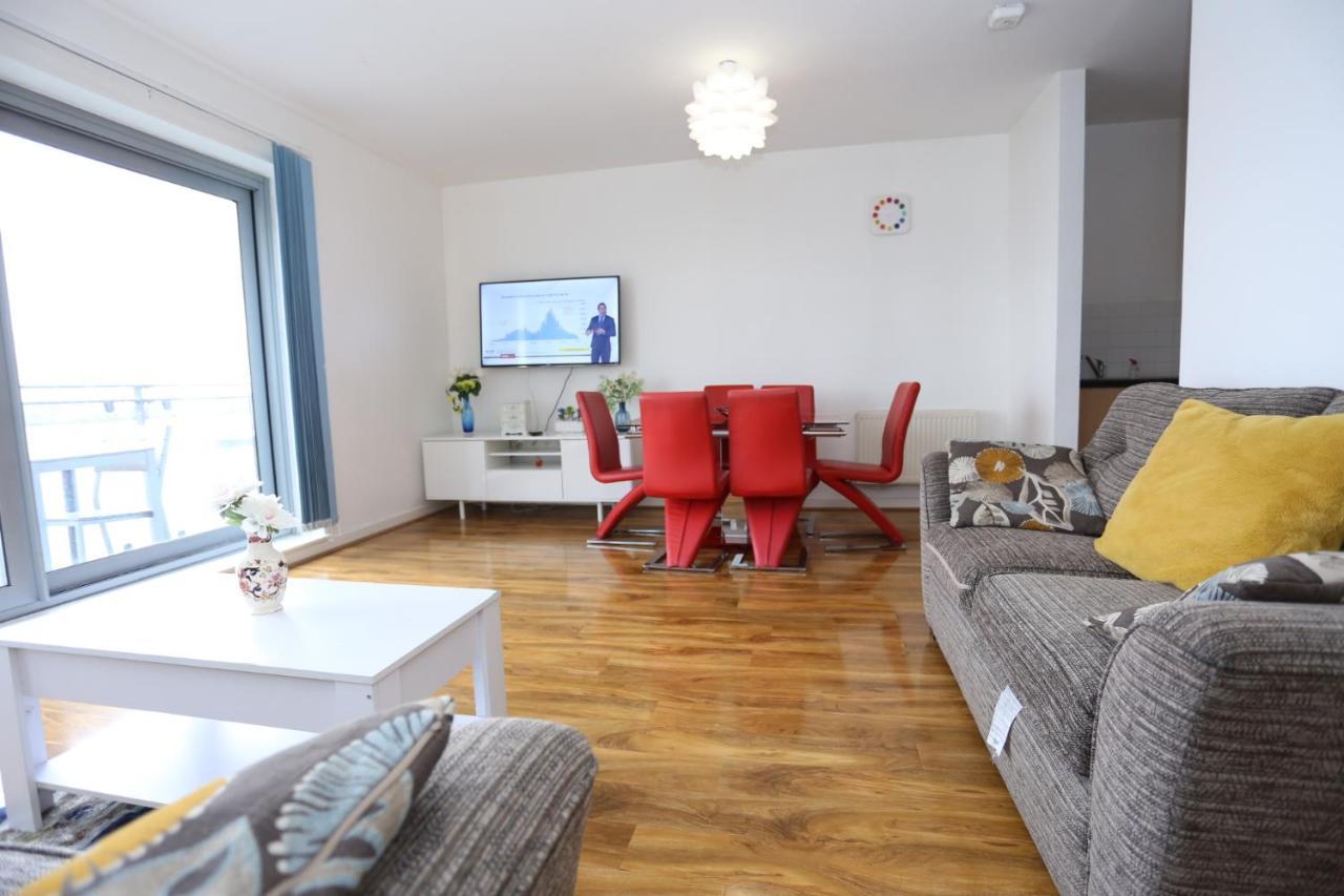 Lovely 2 Bed 2 Toilet Hill House River View Apartment London Eksteriør billede